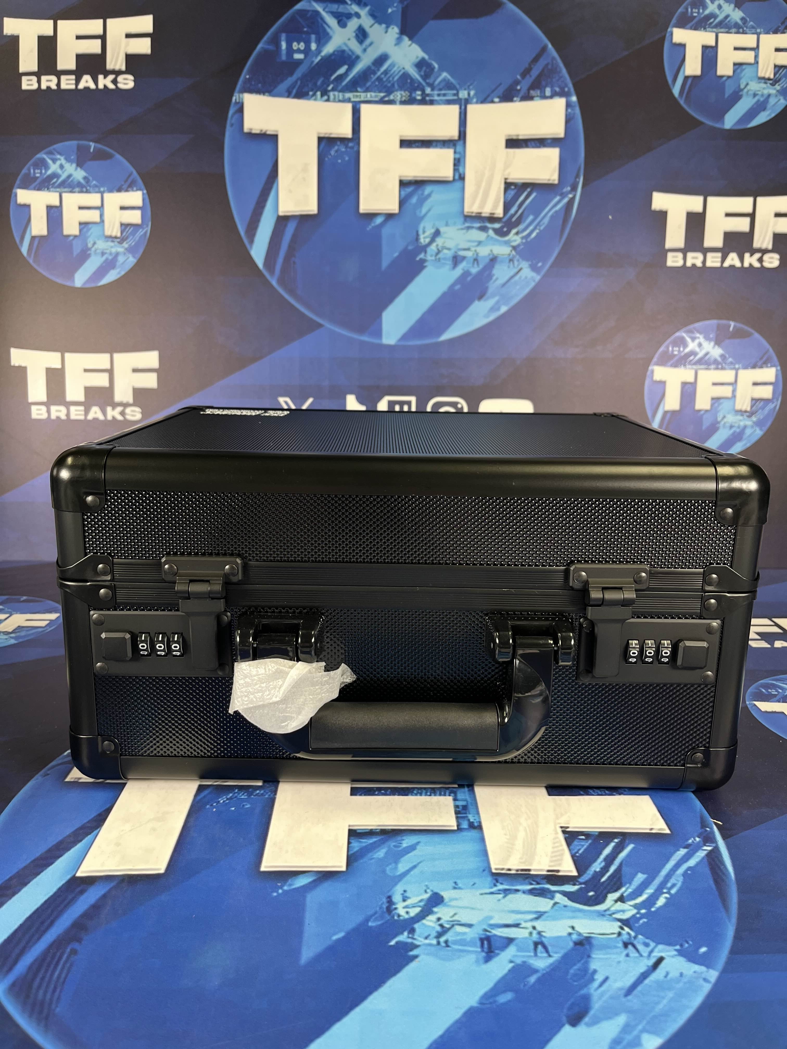 3 ROW ALUMINIUM TRADING CARD STORAGE CASE WITH NUMBER SAFETY LOCK