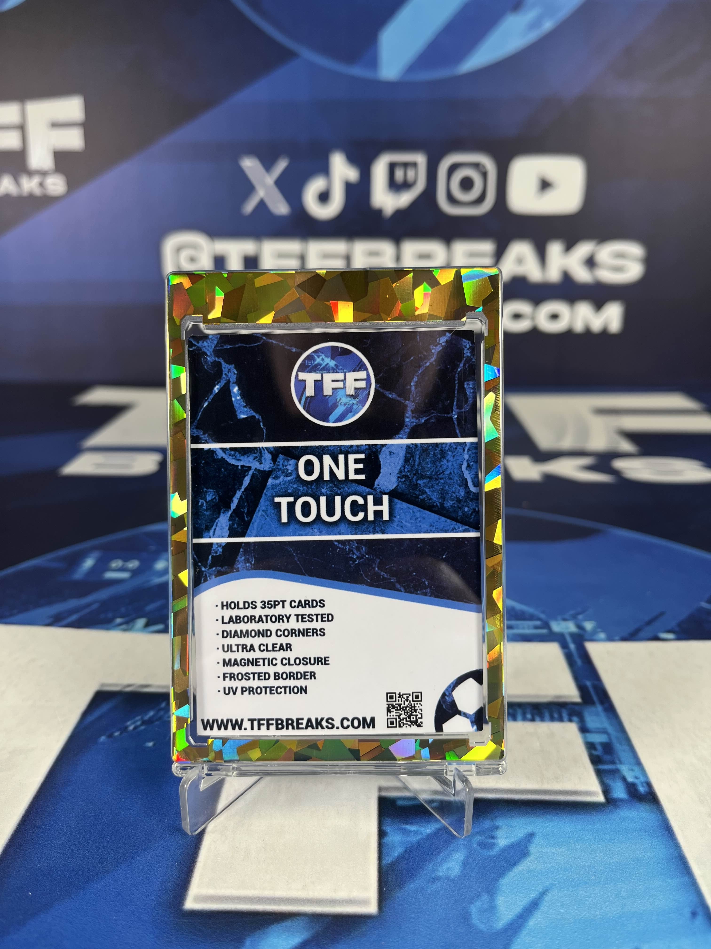 TFF BREAKS 35PT ONE TOUCH MAGNETIC CARD HOLDER