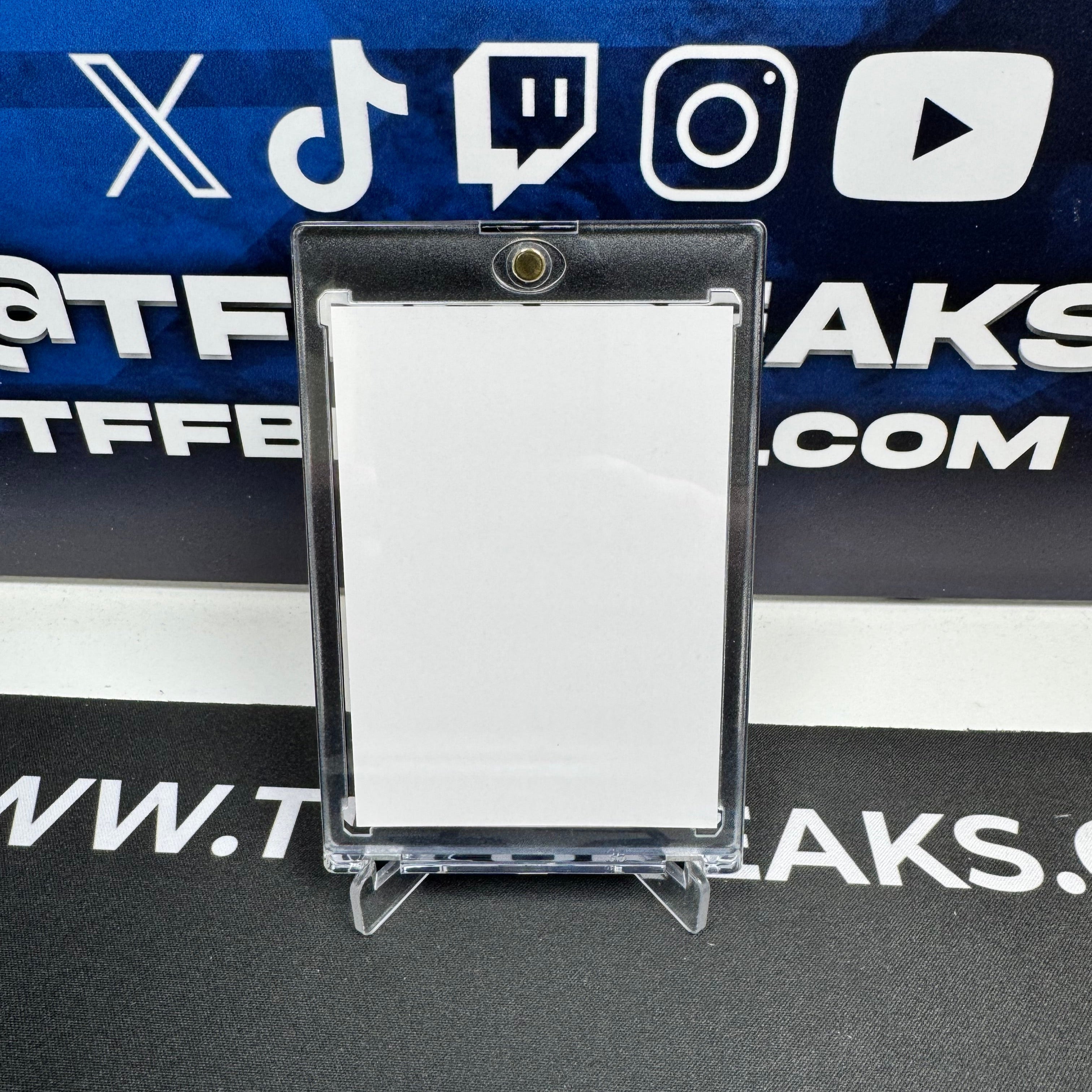 TFF BREAKS 35PT ONE TOUCH MAGNETIC CARD HOLDER BLACK BORDER