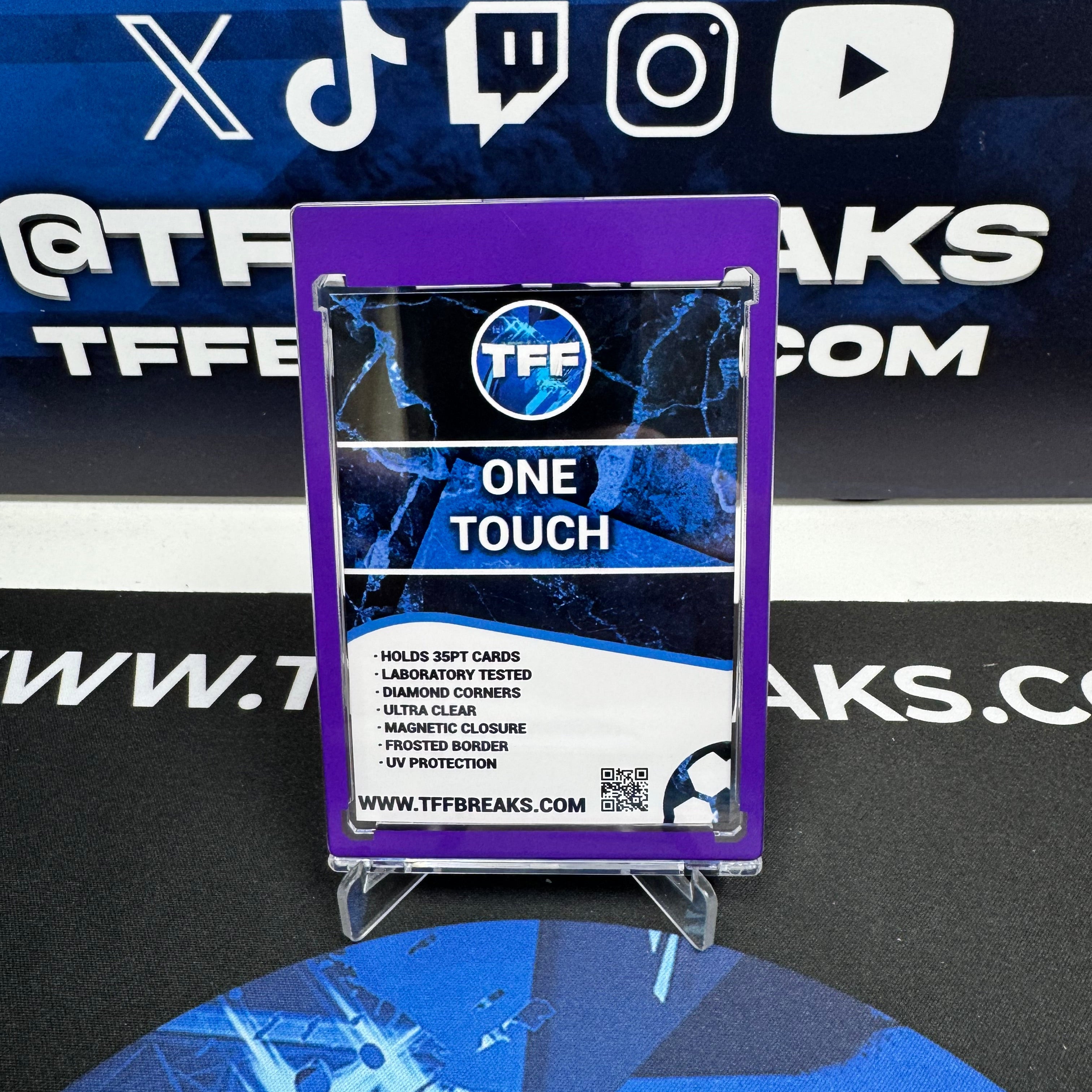 TFF BREAKS 35PT ONE TOUCH MAGNETIC CARD HOLDER PURPLE BORDER