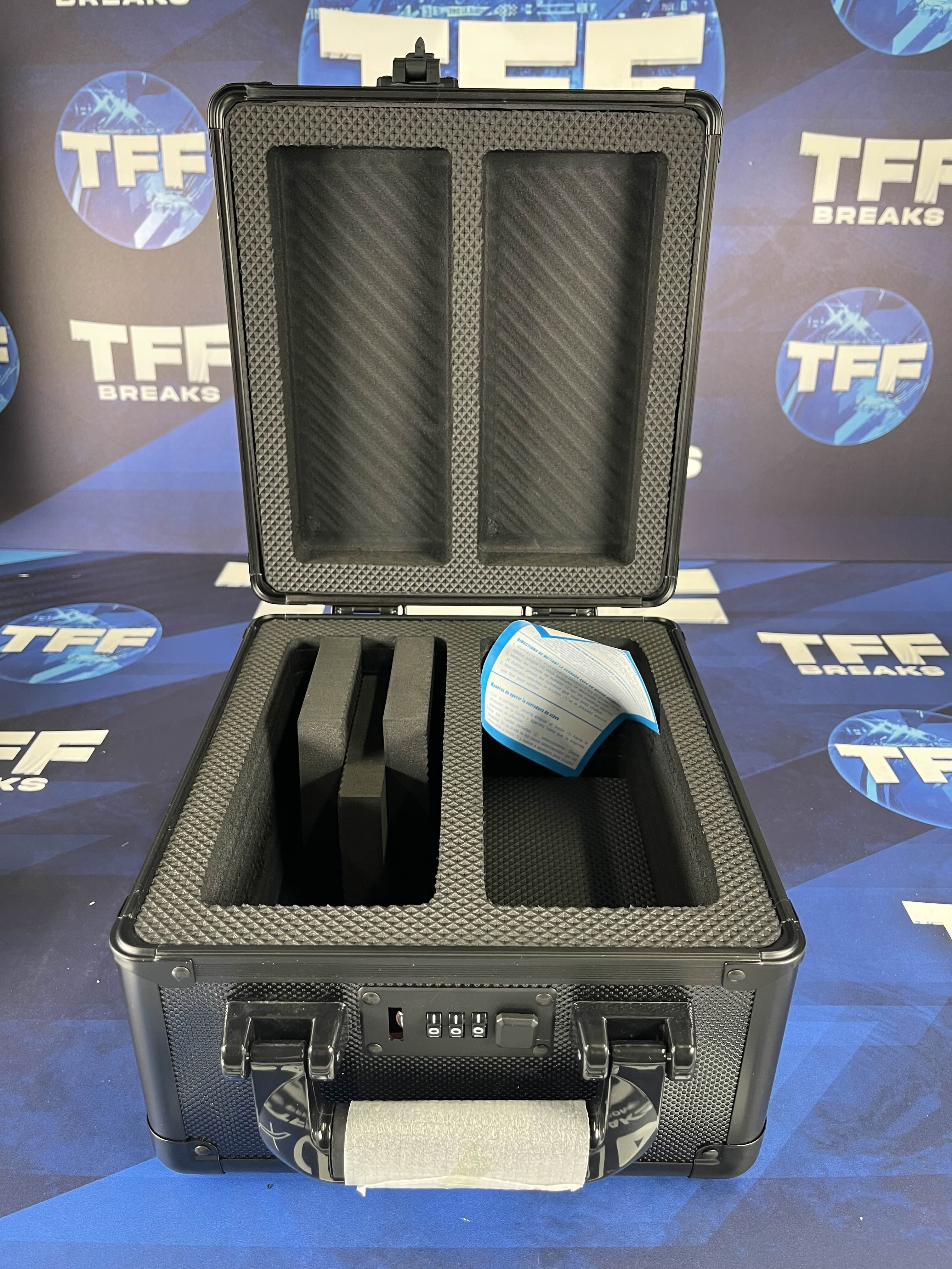 2 ROW ALUMINIUM TRADING CARD STORAGE CASE WITH DISPLAY PANEL & NUMBER SAFETY LOCK