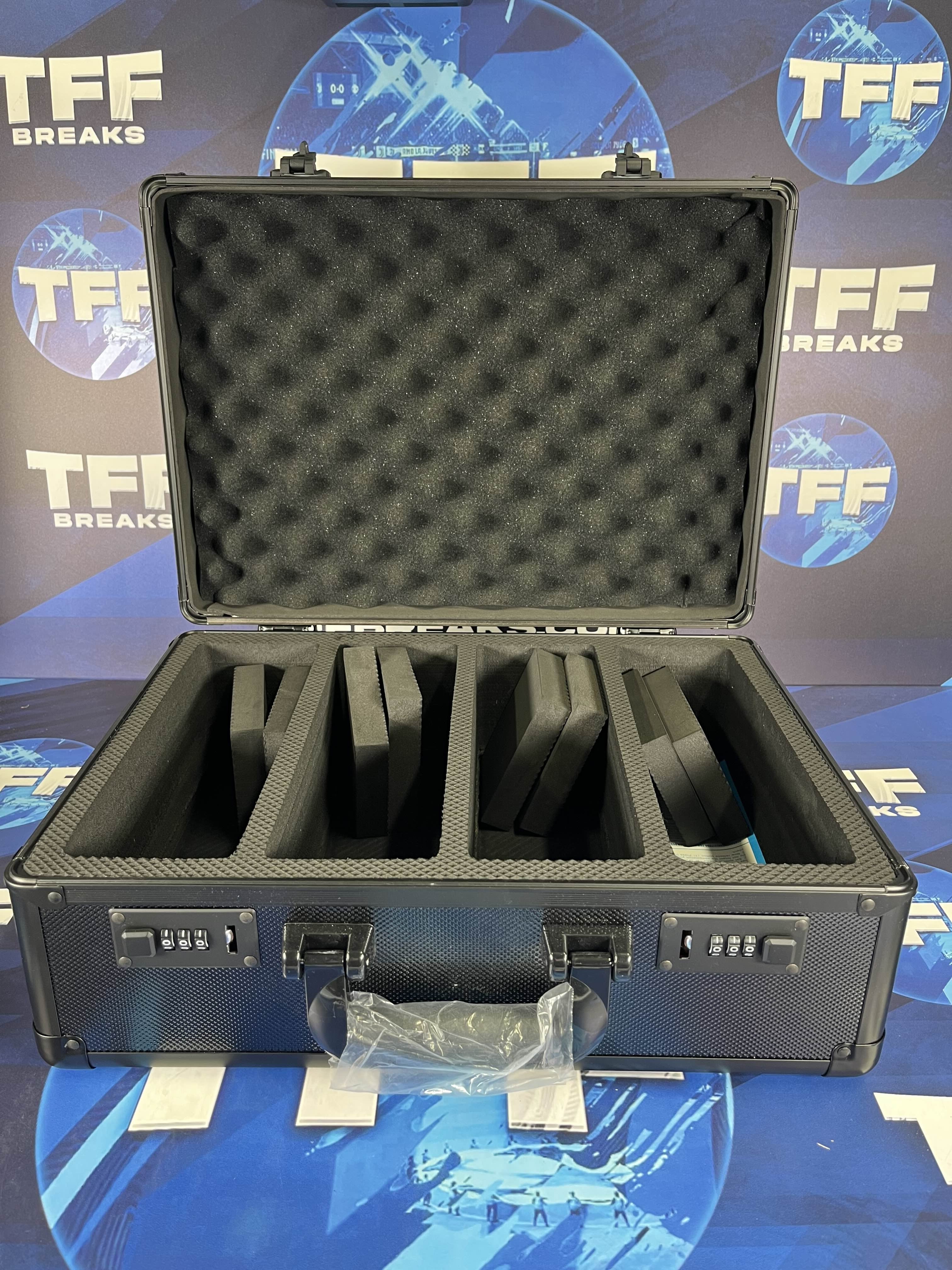 4 ROW ALUMINIUM TRADING CARD STORAGE CASE WITH NUMBER SAFETY LOCK